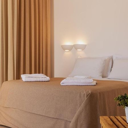 To Rantevou Tis Alykis Rooms & Apartments Kímolos Eksteriør bilde